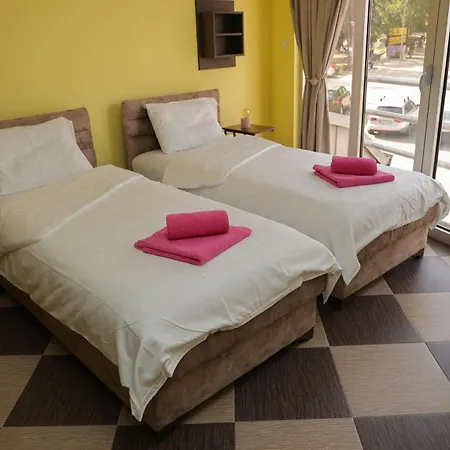 Studio Apartman Ad Fines